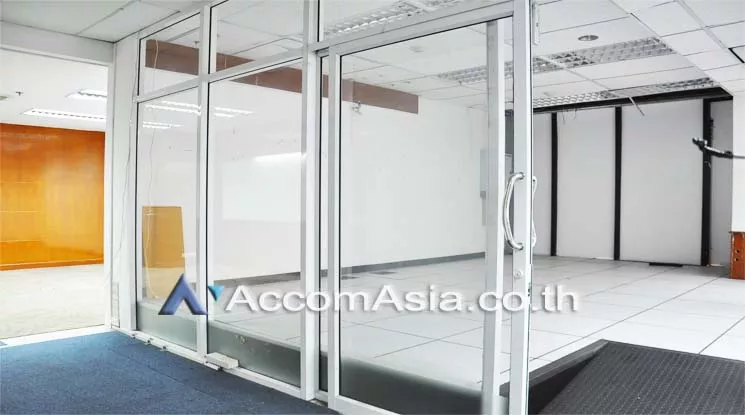 18  Office Space For Rent in Ratchadapisek ,Bangkok MRT Rama 9 at Chamnan Phenjati Business Center AA12603